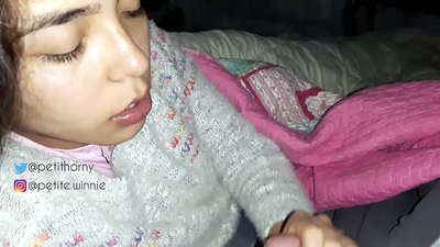 أبتلع كل الحليب المتراكم لزوجي - أظهر اللسان بالكم